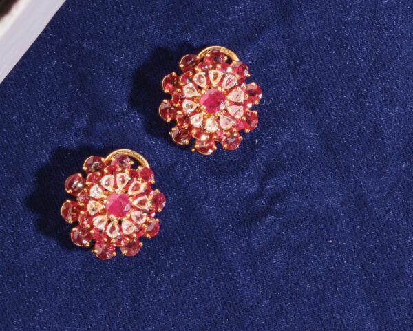 floral stud earrings crafted in gold